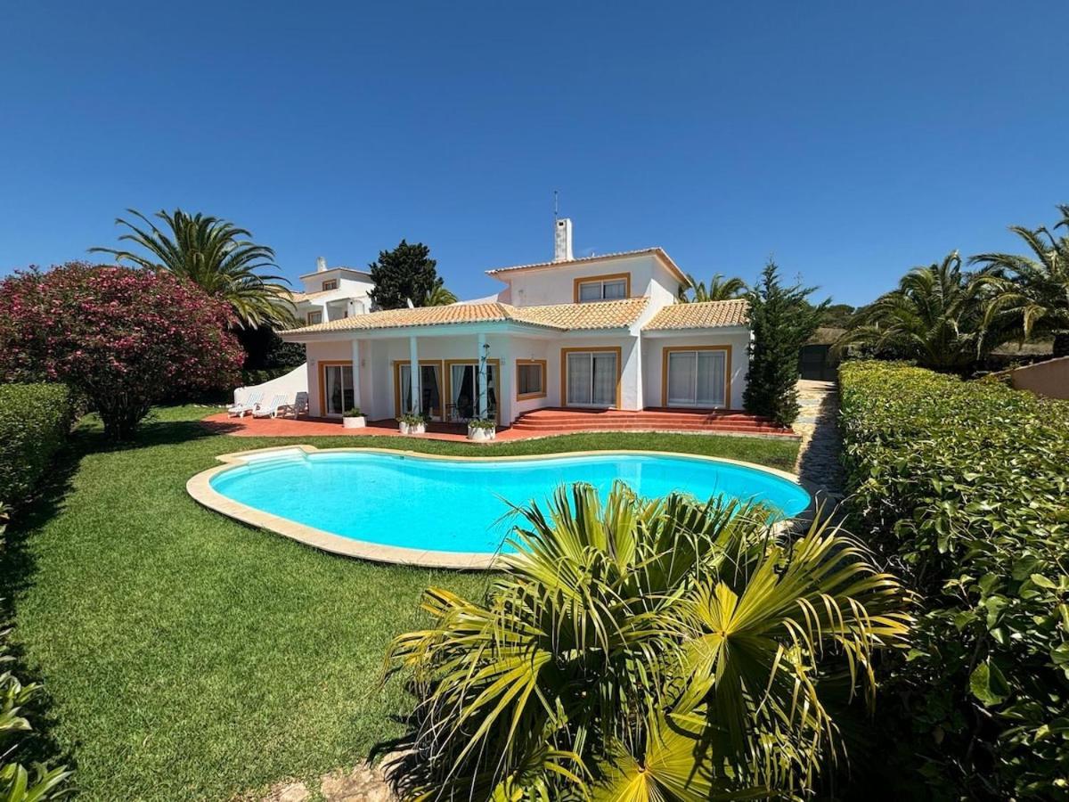 Casa 2 Holiday home Raposeira (Faro)